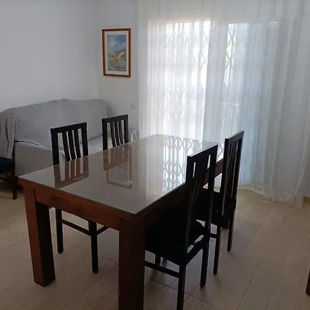 Apartment For A Vedettes